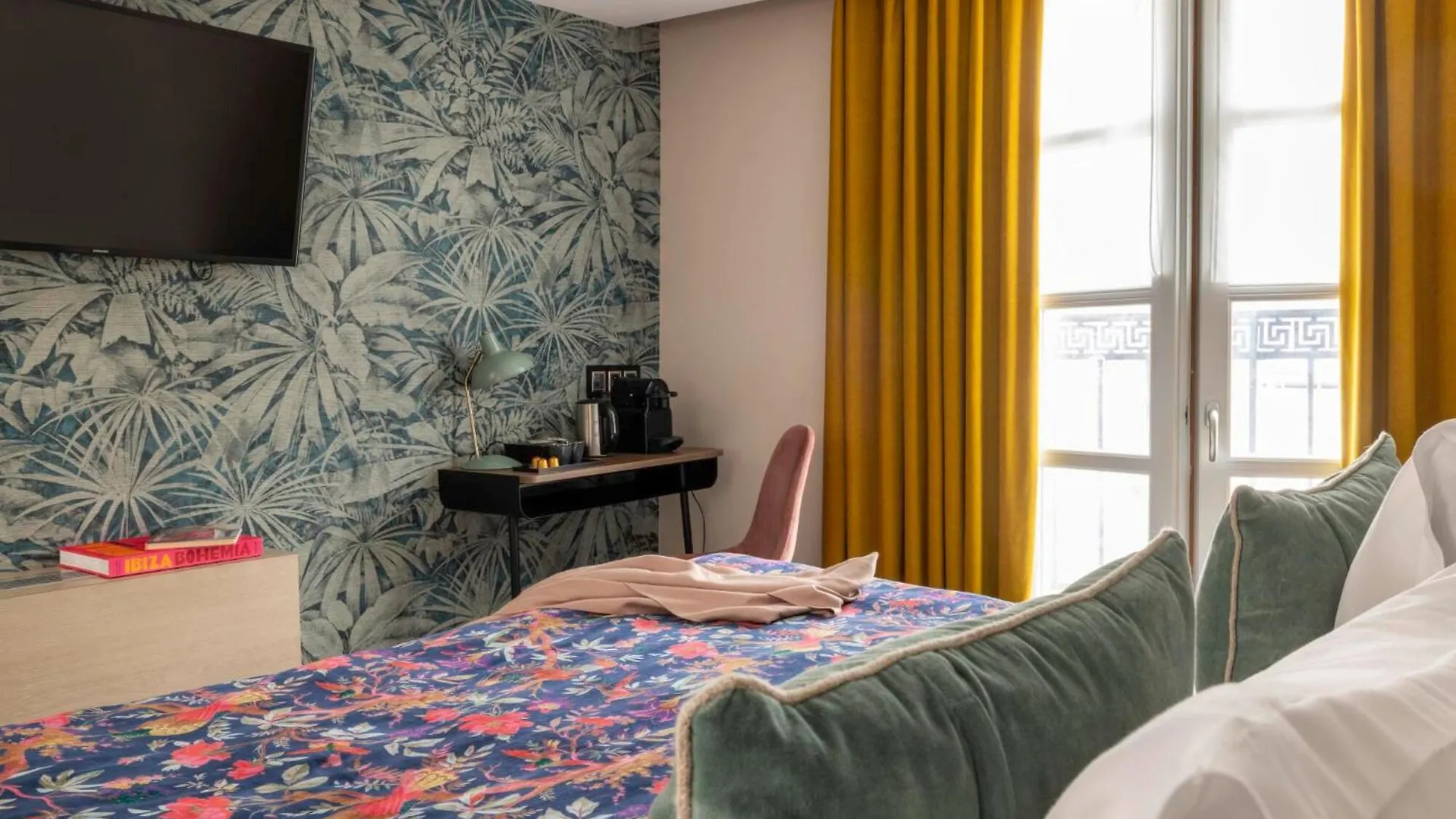 Maxim Opera 4* Paris