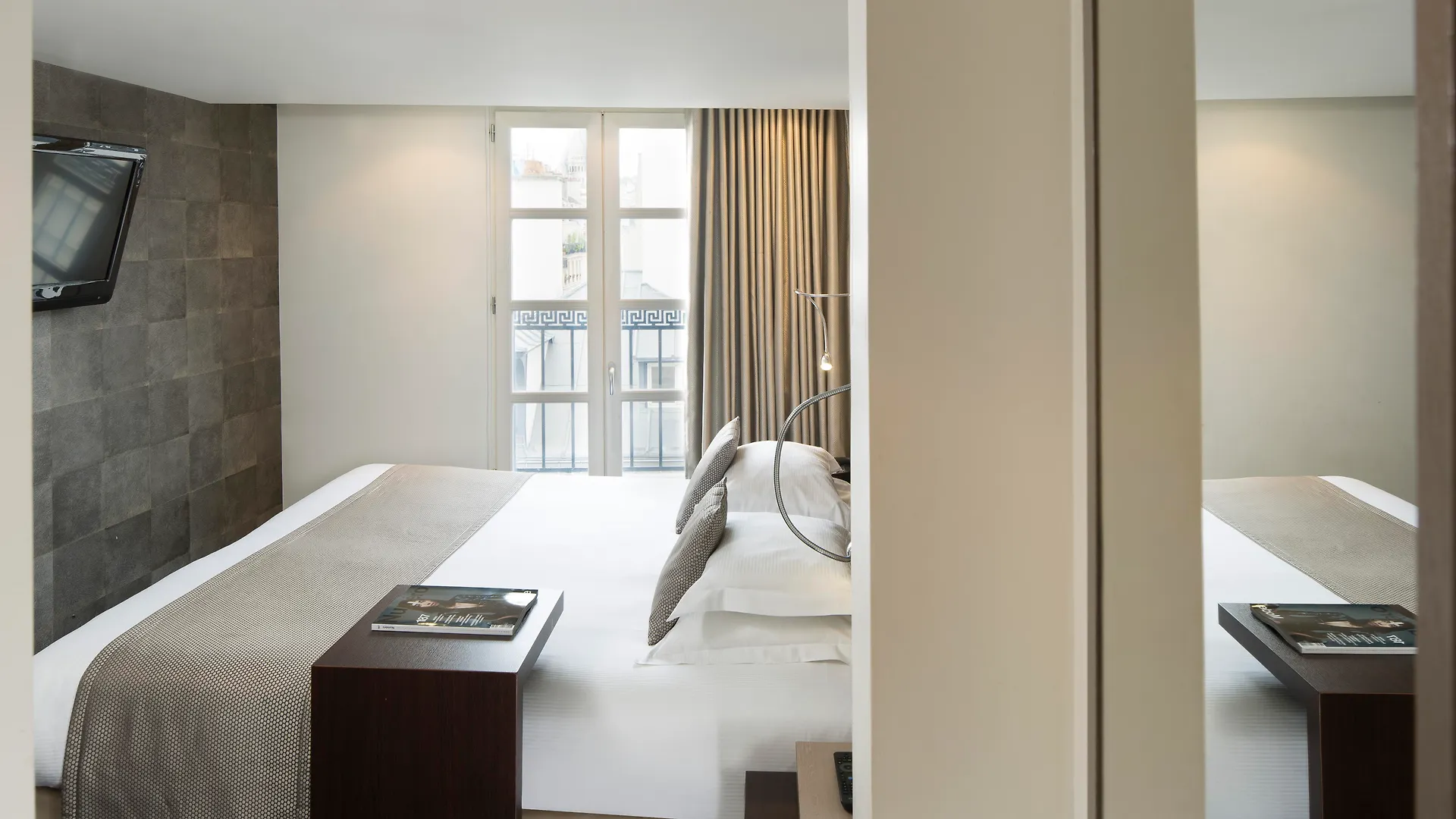 Hotel Maxim Opera 4*
